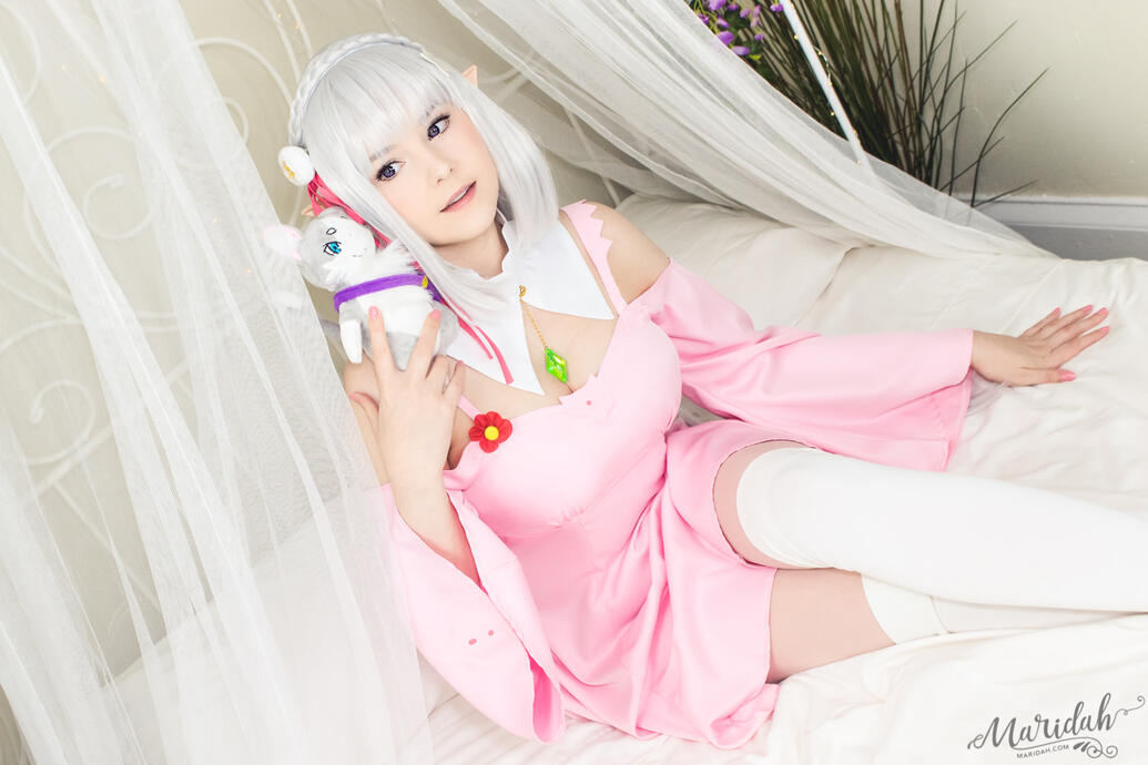 Emilia (Re:Zero)